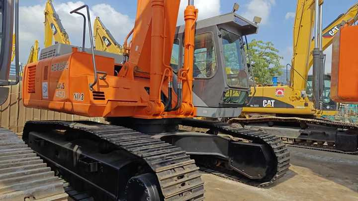 Original Japan Hitachi ZX450 Excavator Hitachi Excavator in Low Price for Hot Sale - Pelle sur chenille: photos 2 Original Japan Hitachi ZX450 Excavator Hitachi Excavator in Low Price for Hot Sale - Pelle sur chenille: photos 2