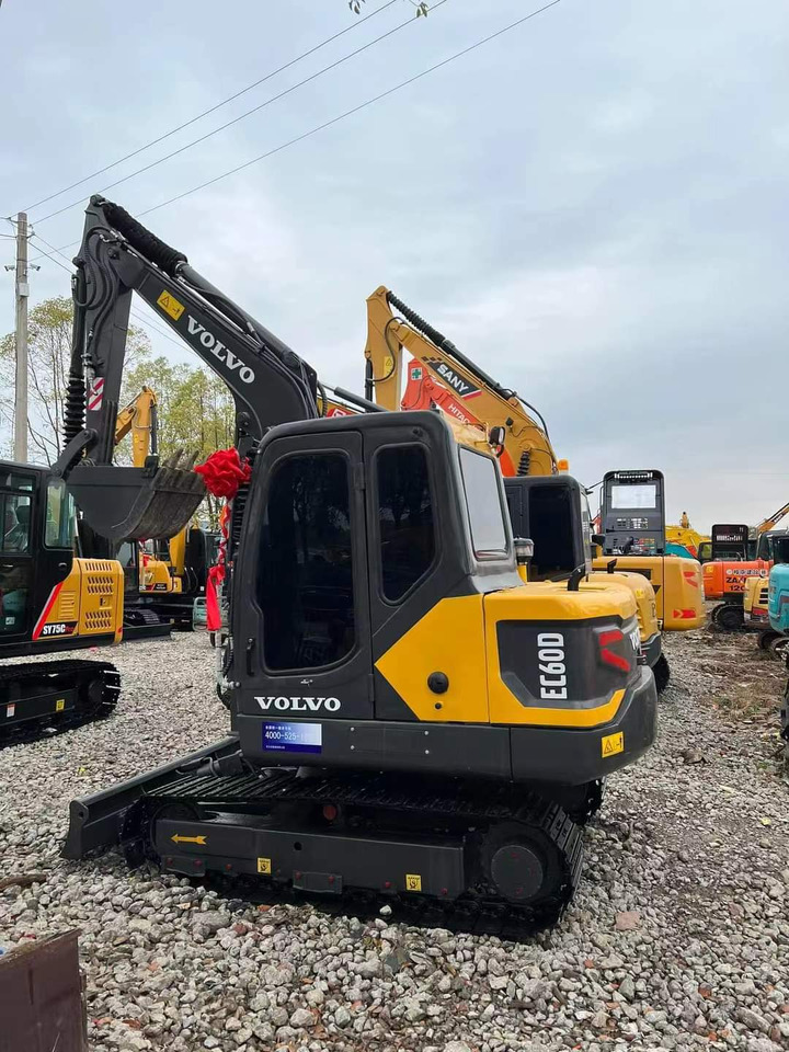 Second-hand Excavator Popular Hotsale VOLVO EC60D MINI - Mini pelle: photos 3 Second-hand Excavator Popular Hotsale VOLVO EC60D MINI - Mini pelle: photos 3