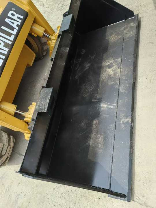 Used Caterpillar 226b Skid Steer with Excellent Performance on Sale Road Working Equipment - Mini chargeuse: photos 5 Used Caterpillar 226b Skid Steer with Excellent Performance on Sale Road Working Equipment - Mini chargeuse: photos 5