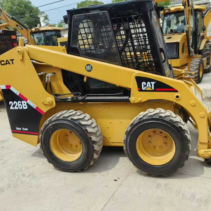 Used Caterpillar 226b Skid Steer with Excellent Performance on Sale Road Working Equipment - Mini chargeuse: photos 1 Used Caterpillar 226b Skid Steer with Excellent Performance on Sale Road Working Equipment - Mini chargeuse: photos 1