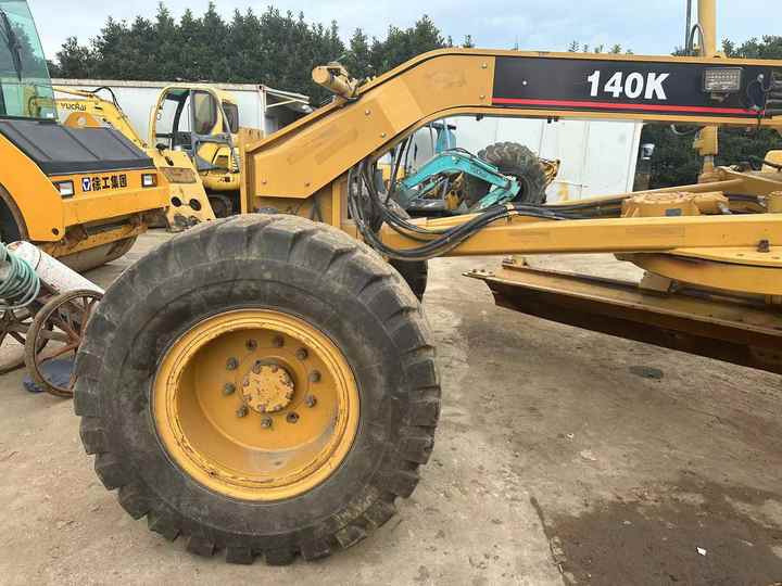 Used Caterpillar CAT 140k Land Road Motor Grader CAT140k Used Grader Cheap Price for Sale - Niveleuse: photos 4 Used Caterpillar CAT 140k Land Road Motor Grader CAT140k Used Grader Cheap Price for Sale - Niveleuse: photos 4