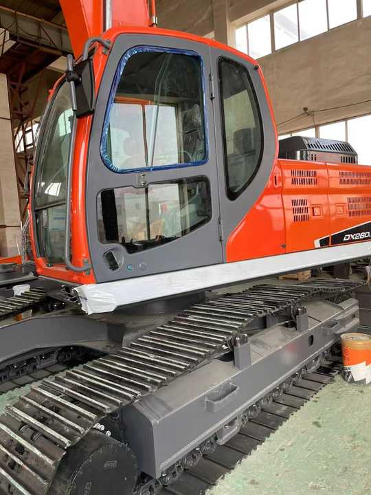 Used Digger DOOSAN DX260 Construction Machinery Construction Digger Used DOOSAN DX260 Cheap Excavator - Pelle sur chenille: photos 4 Used Digger DOOSAN DX260 Construction Machinery Construction Digger Used DOOSAN DX260 Cheap Excavator - Pelle sur chenille: photos 4