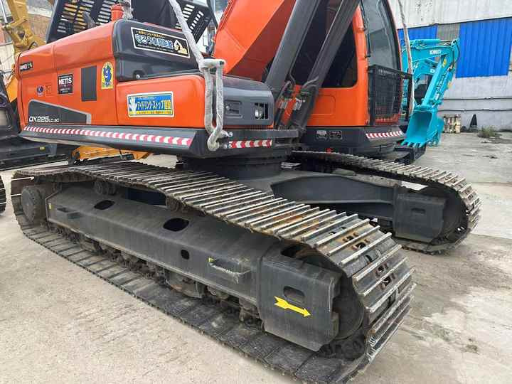 Used Digger Doosan DX225LC-9T Construction Machinery Construction Digger Used Doosan DX225LC-9T Cheap Excavator - Pelle sur chenille: photos 3 Used Digger Doosan DX225LC-9T Construction Machinery Construction Digger Used Doosan DX225LC-9T Cheap Excavator - Pelle sur chenille: photos 3