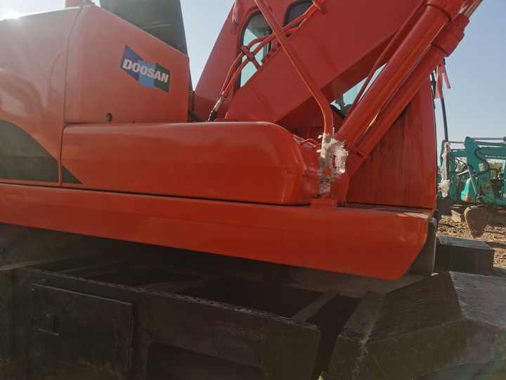Used Digger Doosan Dh150w-7 Construction Machinery Construction Digger Used Doosan Dh150w-7 Cheap Excavator - Pelle sur chenille: photos 5 Used Digger Doosan Dh150w-7 Construction Machinery Construction Digger Used Doosan Dh150w-7 Cheap Excavator - Pelle sur chenille: photos 5