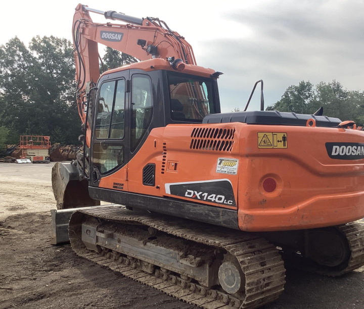 Used Excavator Doosan DX140 Excavators Mini Equipment Earth Moving Machinery Doosan Digger Excavator for Sale - Pelle sur chenille: photos 5 Used Excavator Doosan DX140 Excavators Mini Equipment Earth Moving Machinery Doosan Digger Excavator for Sale - Pelle sur chenille: photos 5