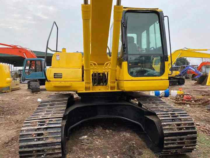 Used Good Quality Japan Original PC200-7 in Good Condition PC200-7 Komatsu - Pelle sur chenille: photos 4 Used Good Quality Japan Original PC200-7 in Good Condition PC200-7 Komatsu - Pelle sur chenille: photos 4