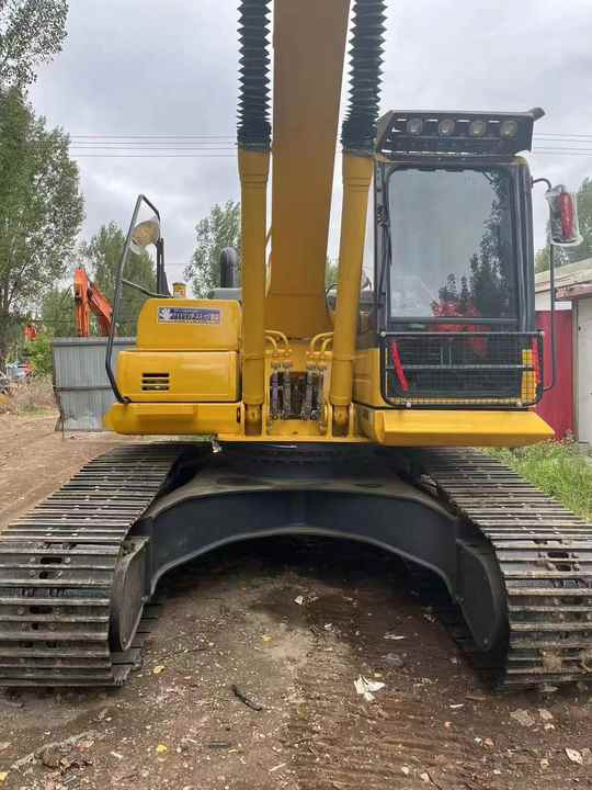 Used Good Quality Japan Original PC220-8 in Good Condition PC220-8 Komatsu - Pelle sur chenille: photos 2 Used Good Quality Japan Original PC220-8 in Good Condition PC220-8 Komatsu - Pelle sur chenille: photos 2