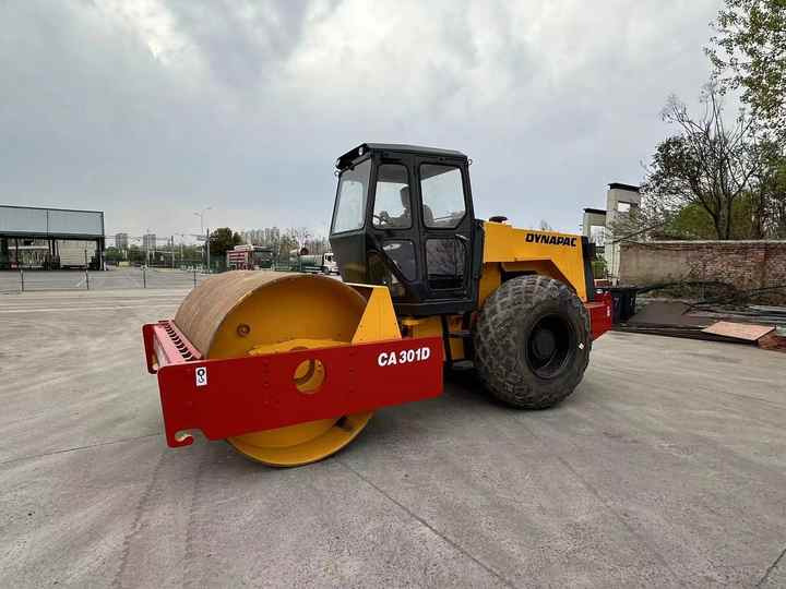 Used Heavy Construction Equipment Dynapac Ca301d Second Hand Road Rollers Used Machine Hot Sale - Rouleau compresseur: photos 2 Used Heavy Construction Equipment Dynapac Ca301d Second Hand Road Rollers Used Machine Hot Sale - Rouleau compresseur: photos 2