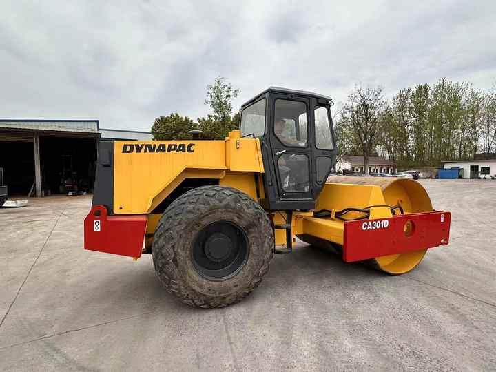 Used Heavy Construction Equipment Dynapac Ca301d Second Hand Road Rollers Used Machine Hot Sale - Rouleau compresseur: photos 5 Used Heavy Construction Equipment Dynapac Ca301d Second Hand Road Rollers Used Machine Hot Sale - Rouleau compresseur: photos 5