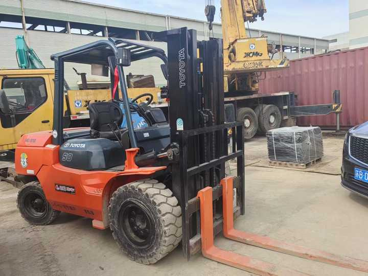 Used Japan Original Brand toyota 50 Forklift 3tons 5tons Forklift for Sale - Chariot élévateur: photos 3 Used Japan Original Brand toyota 50 Forklift 3tons 5tons Forklift for Sale - Chariot élévateur: photos 3