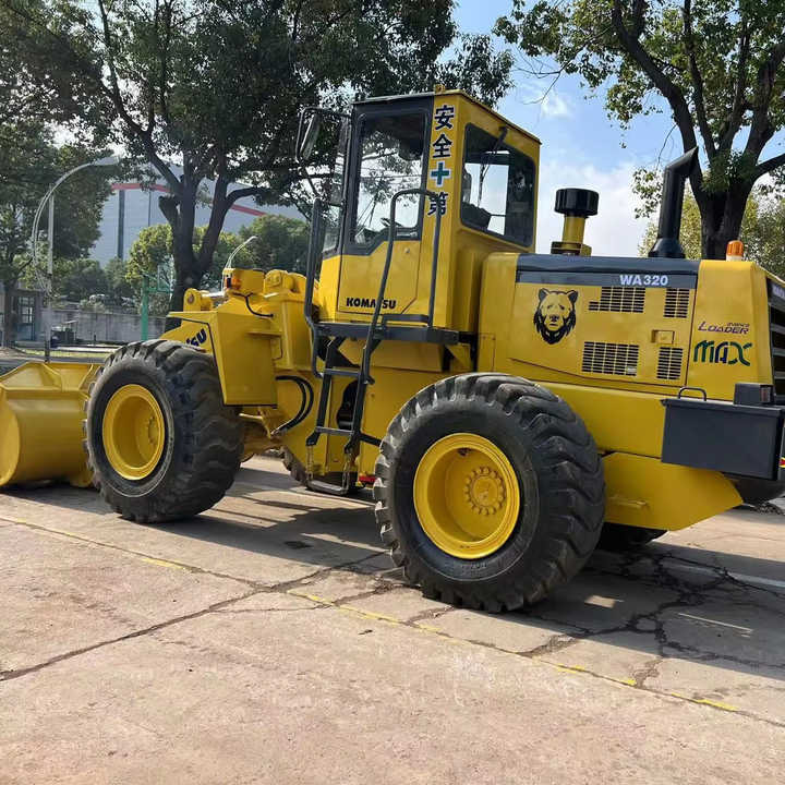 Used komatsu Wa320-3 Wheel Loader Second Hand Machine Popular Brand komatsu Hydraulic Machinery - Chargeuse sur pneus: photos 1 Used komatsu Wa320-3 Wheel Loader Second Hand Machine Popular Brand komatsu Hydraulic Machinery - Chargeuse sur pneus: photos 1