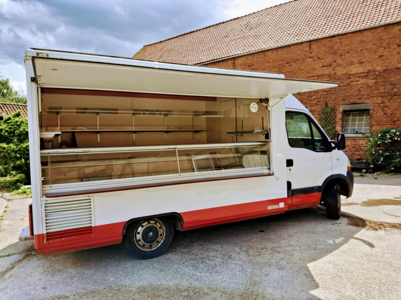 RENAULT MASTER - Camion frigorifique: photos 1 RENAULT MASTER - Camion frigorifique: photos 1