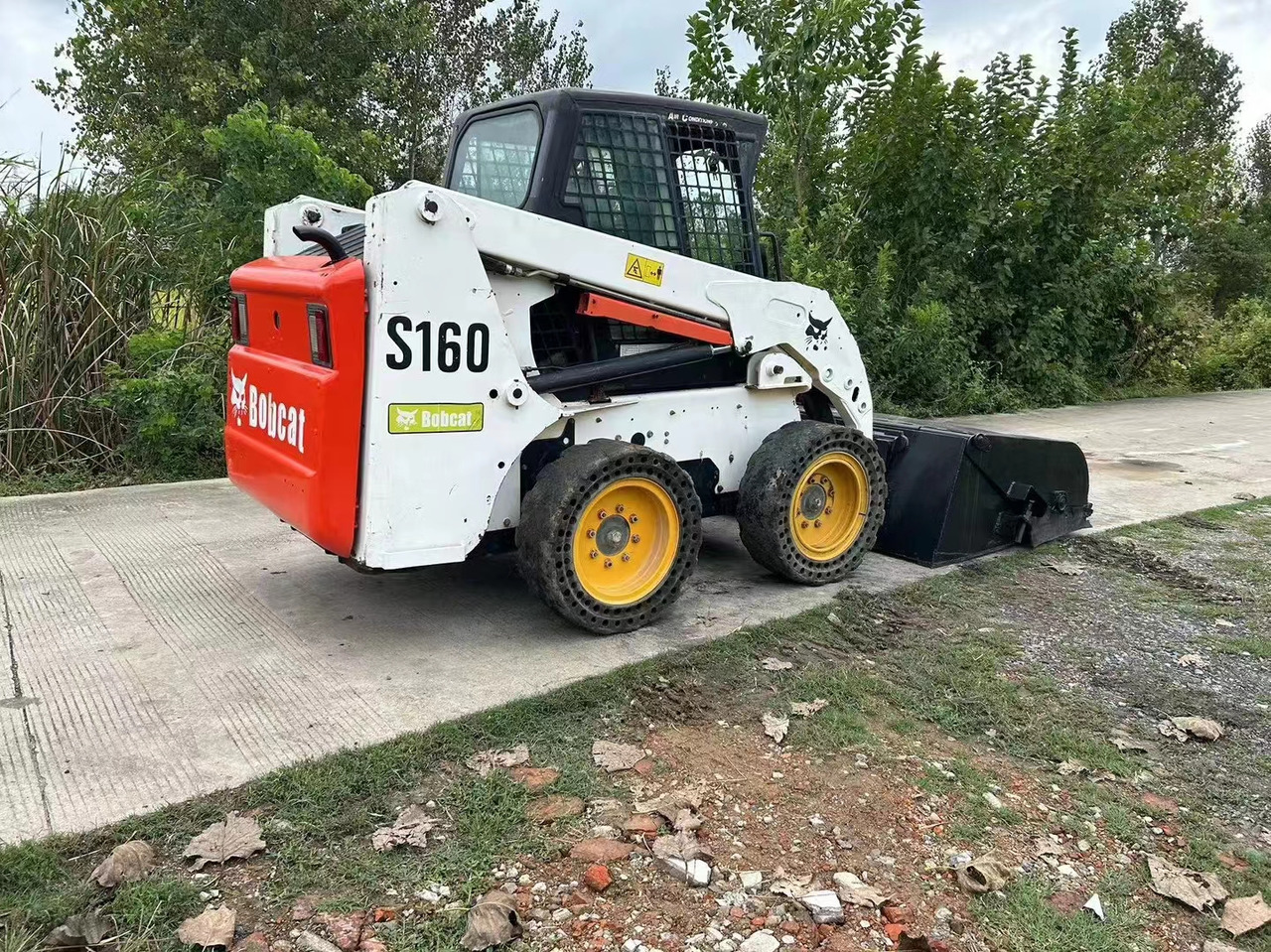 BOBCAT S160 - Mini chargeuse: photos 1 BOBCAT S160 - Mini chargeuse: photos 1