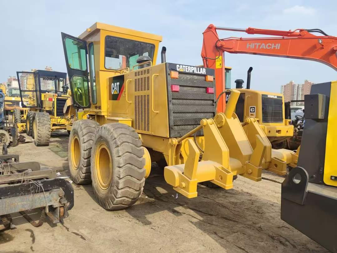 CATERPILLAR 120H - Niveleuse: photos 5 CATERPILLAR 120H - Niveleuse: photos 5