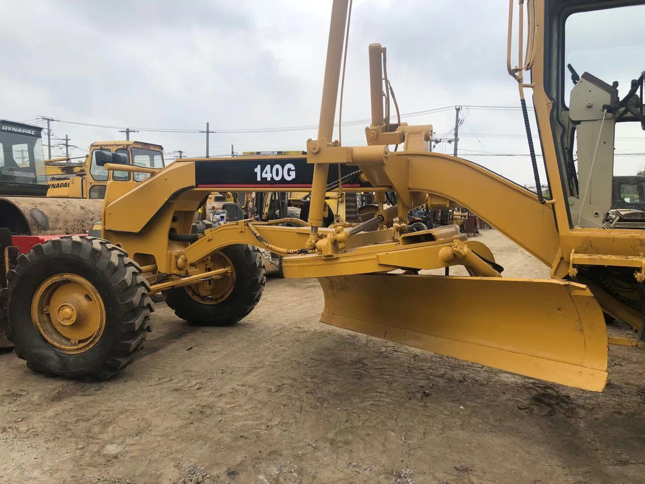CATERPILLAR 140G - Niveleuse: photos 3 CATERPILLAR 140G - Niveleuse: photos 3