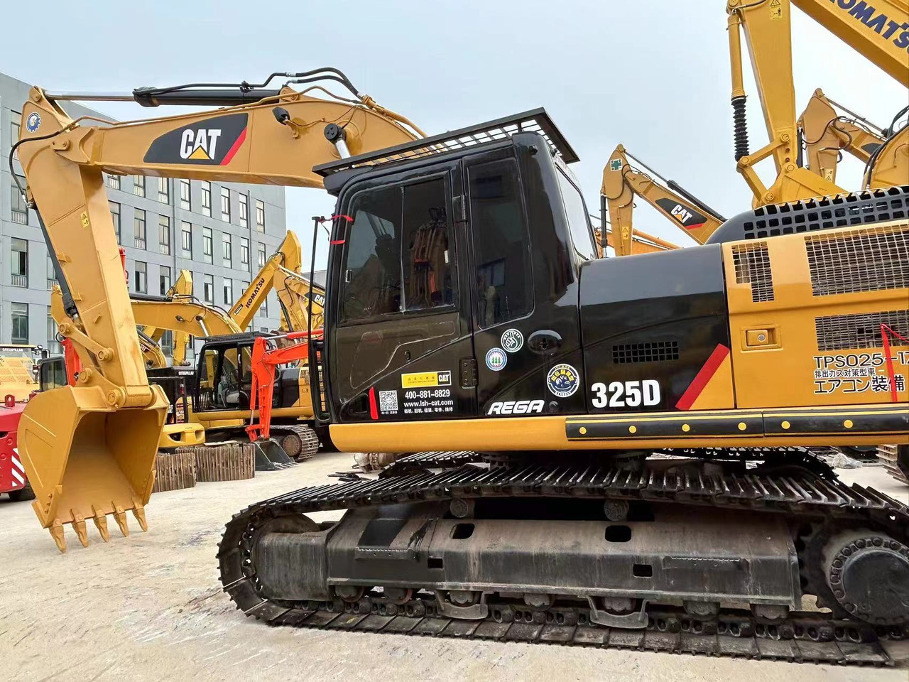 CATERPILLAR 325D - Pelle sur chenille: photos 4 CATERPILLAR 325D - Pelle sur chenille: photos 4
