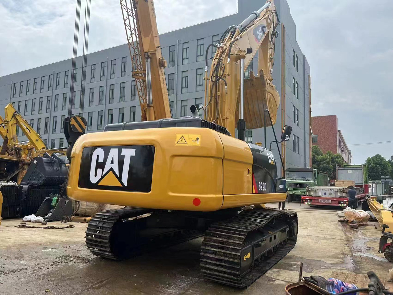 CATERPILLAR 329D - Pelle sur chenille: photos 2 CATERPILLAR 329D - Pelle sur chenille: photos 2
