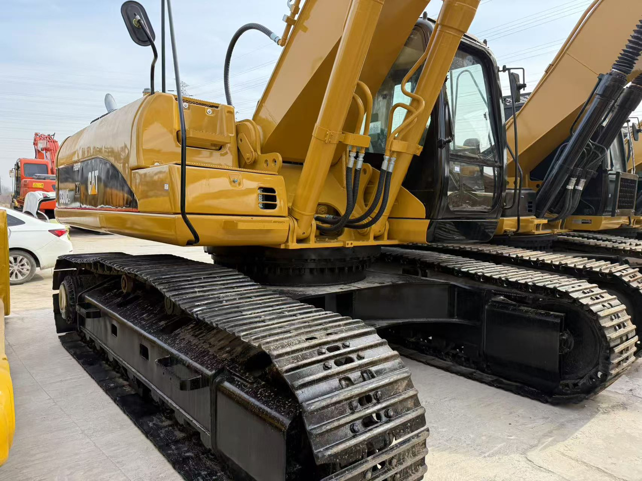 CATERPILLAR 330C - Pelle sur chenille: photos 2 CATERPILLAR 330C - Pelle sur chenille: photos 2