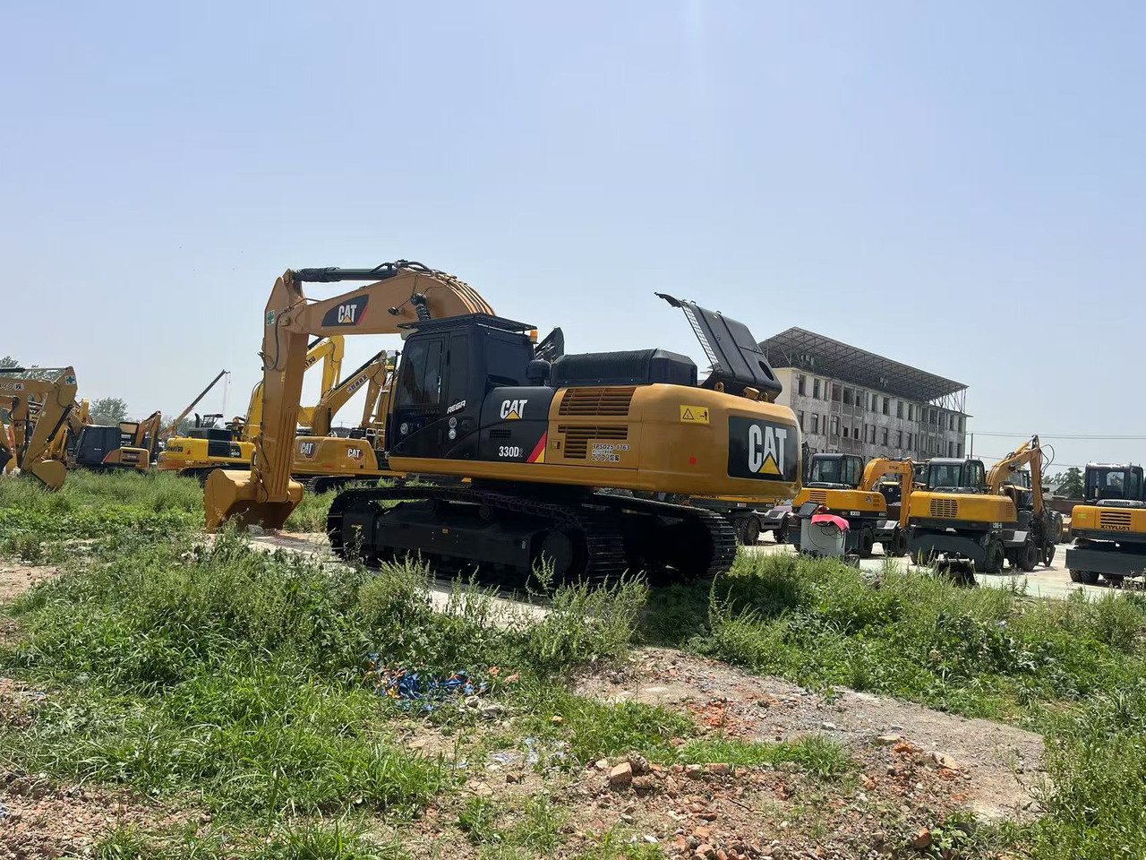 CATERPILLAR 340D2 - Pelle sur chenille: photos 4 CATERPILLAR 340D2 - Pelle sur chenille: photos 4