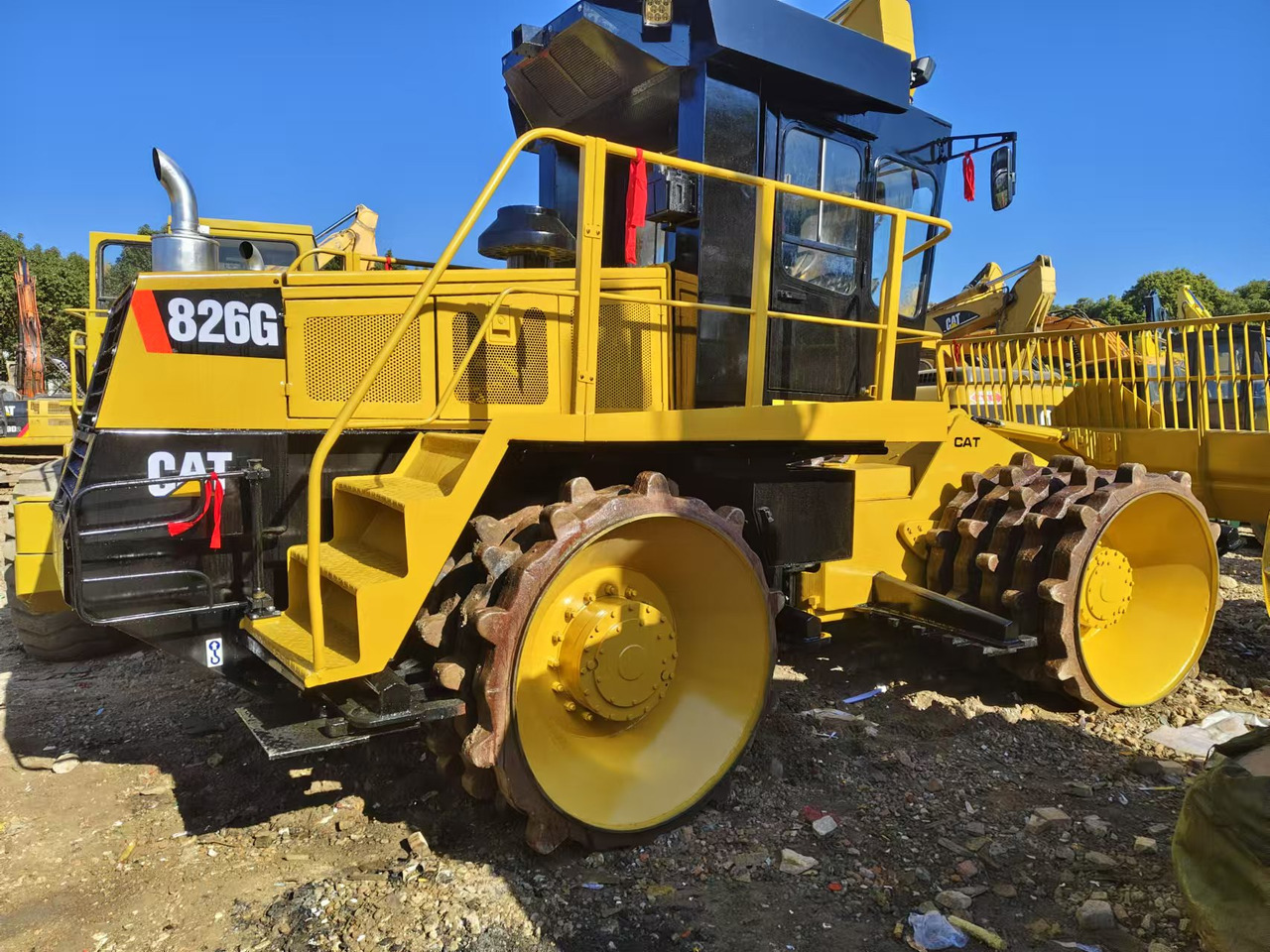 CATERPILLAR 826G - Rouleau compresseur: photos 1 CATERPILLAR 826G - Rouleau compresseur: photos 1