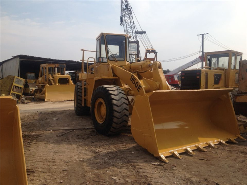 CATERPILLAR 950E - Chargeuse sur pneus: photos 2 CATERPILLAR 950E - Chargeuse sur pneus: photos 2
