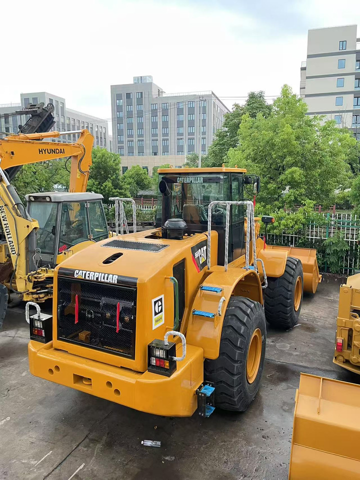 CATERPILLAR 966H - Chargeuse sur pneus: photos 2 CATERPILLAR 966H - Chargeuse sur pneus: photos 2