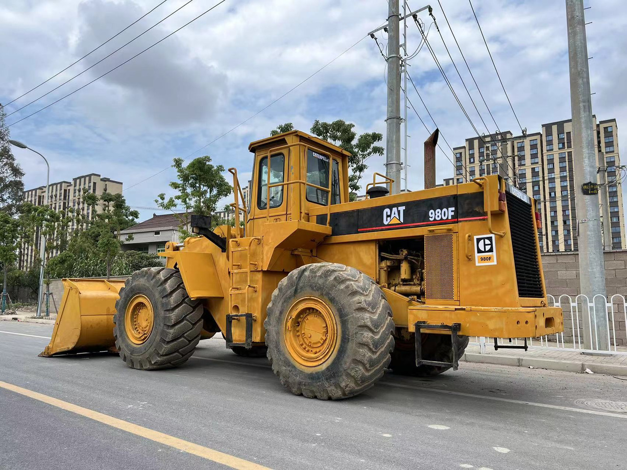 CATERPILLAR 980F - Chargeuse sur chenilles: photos 2 CATERPILLAR 980F - Chargeuse sur chenilles: photos 2