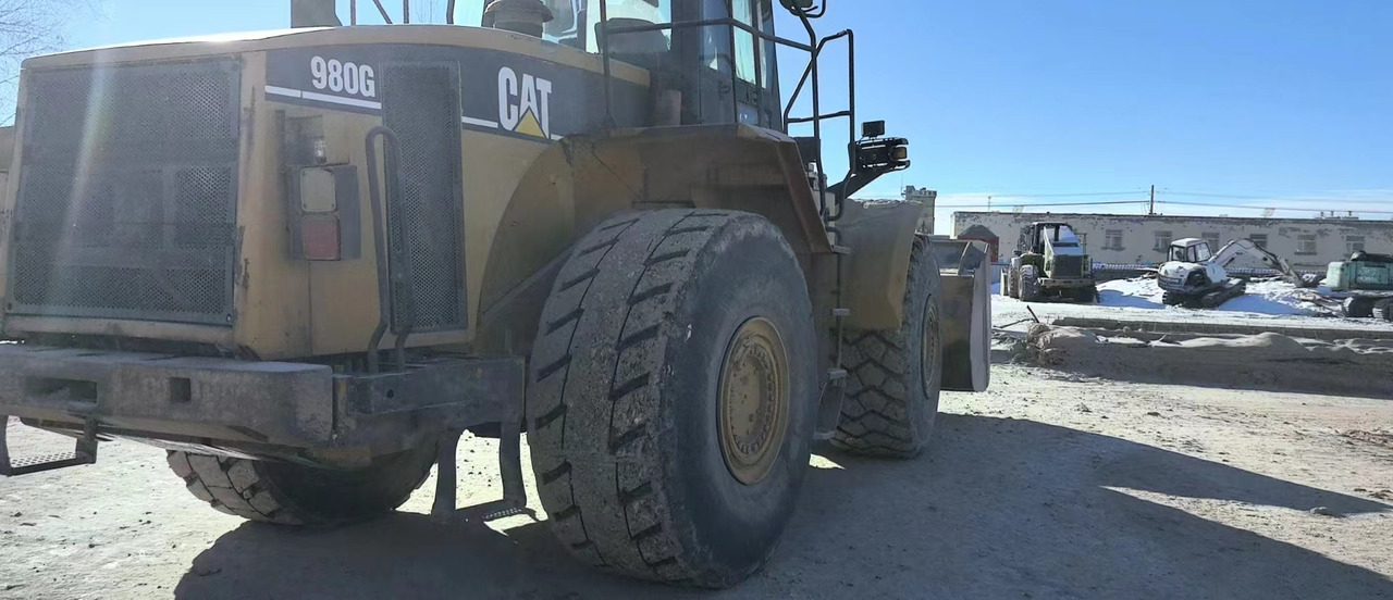 CATERPILLAR 980G - Chargeuse sur chenilles: photos 2 CATERPILLAR 980G - Chargeuse sur chenilles: photos 2