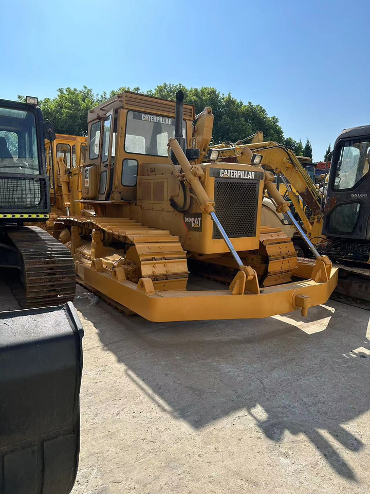 CATERPILLAR D6D - Bulldozer: photos 2 CATERPILLAR D6D - Bulldozer: photos 2