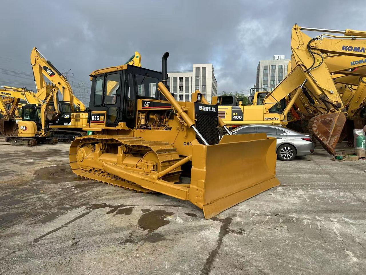 CATERPILLAR D6G - Bulldozer: photos 2 CATERPILLAR D6G - Bulldozer: photos 2