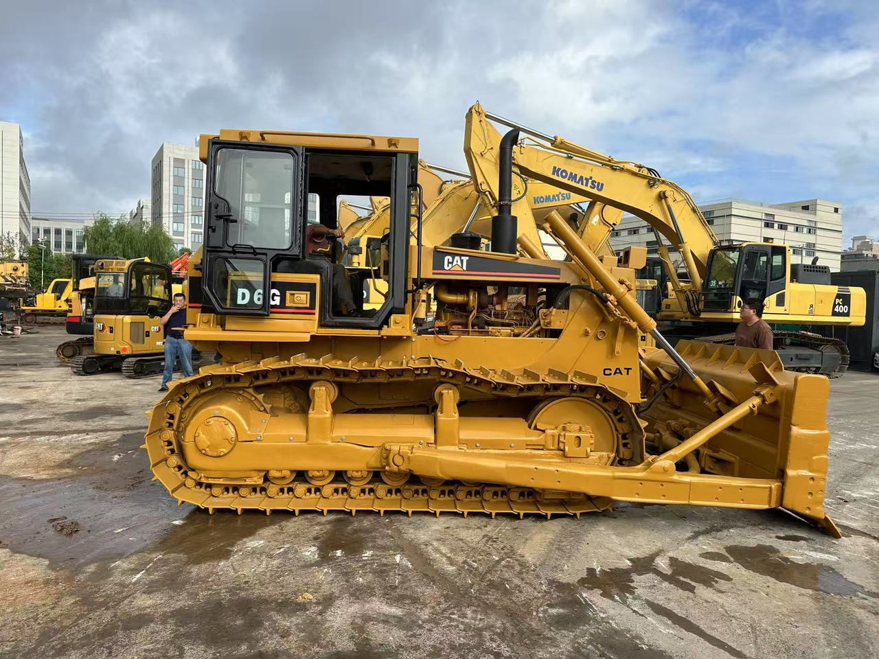 CATERPILLAR D6G - Bulldozer: photos 1 CATERPILLAR D6G - Bulldozer: photos 1