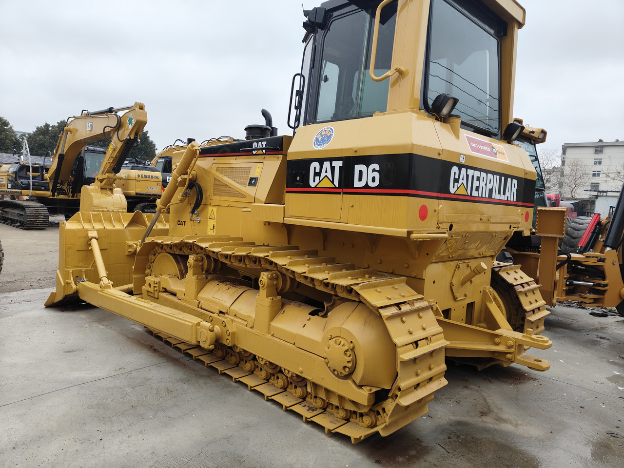 CATERPILLAR D6G - Bulldozer: photos 3 CATERPILLAR D6G - Bulldozer: photos 3