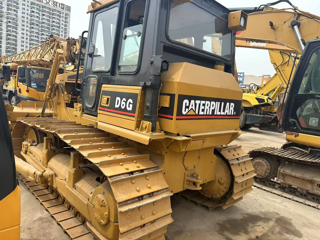CATERPILLAR D6G - Bulldozer: photos 2 CATERPILLAR D6G - Bulldozer: photos 2