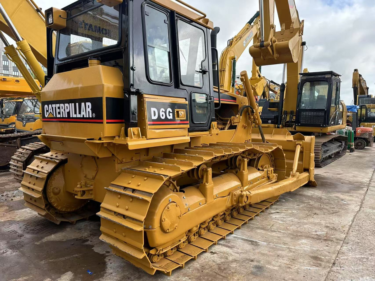 CATERPILLAR D6G - Bulldozer: photos 3 CATERPILLAR D6G - Bulldozer: photos 3