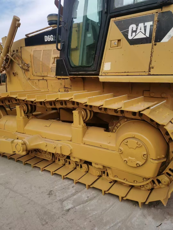 CATERPILLAR D6G2 - Bulldozer: photos 4 CATERPILLAR D6G2 - Bulldozer: photos 4
