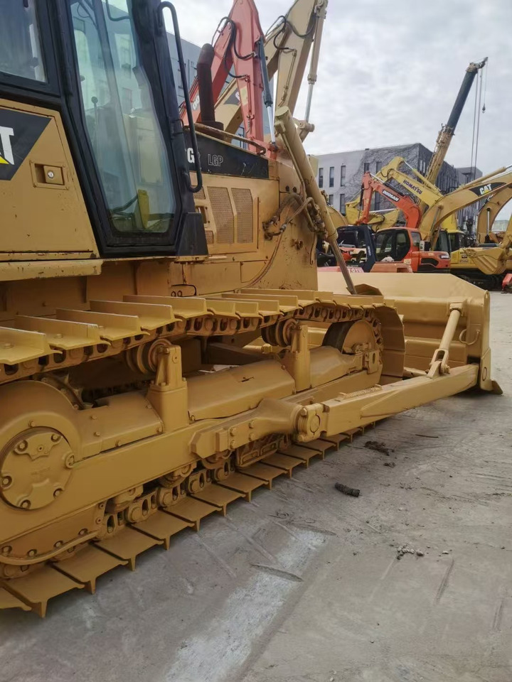 CATERPILLAR D6G2 - Bulldozer: photos 3 CATERPILLAR D6G2 - Bulldozer: photos 3