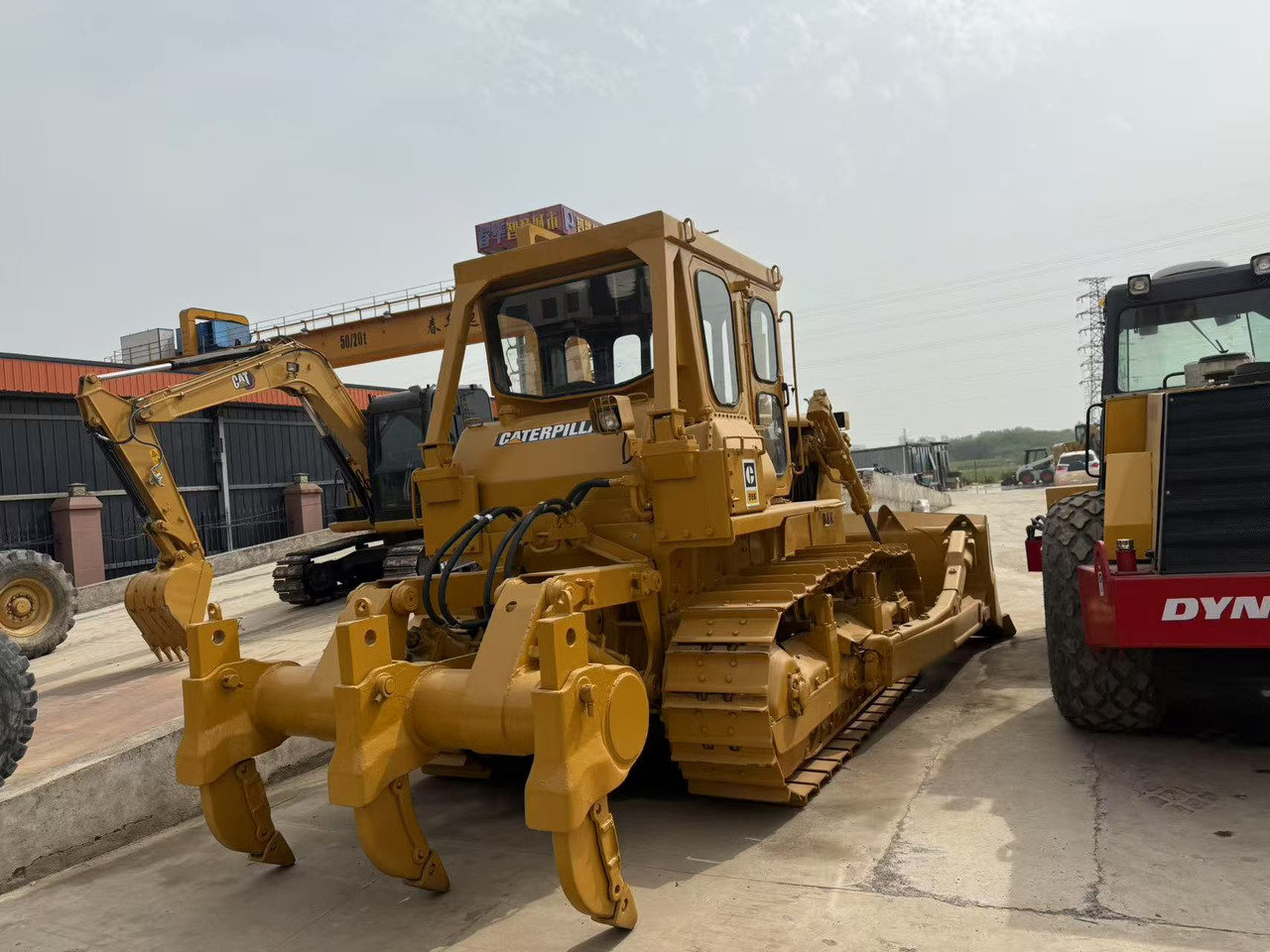 CATERPILLAR D8K - Bulldozer: photos 2 CATERPILLAR D8K - Bulldozer: photos 2