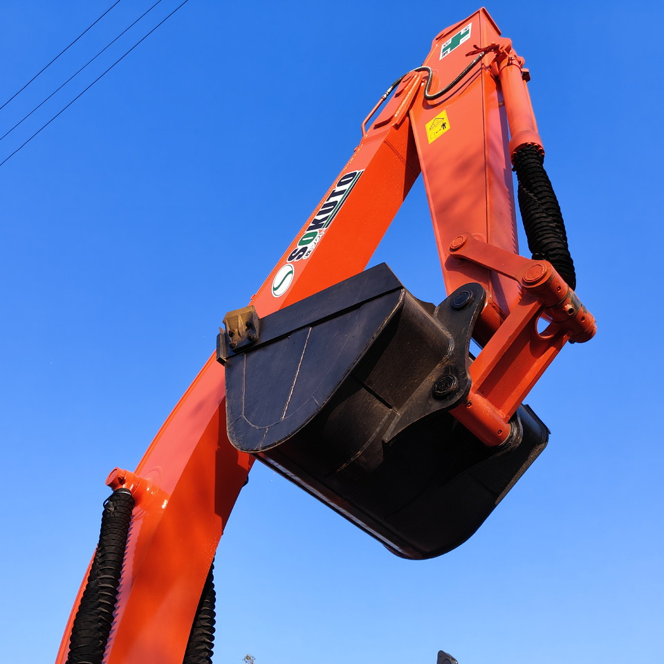 HITACHI ZX200-5G [ - Pelle sur chenille: photos 3 HITACHI ZX200-5G [ - Pelle sur chenille: photos 3