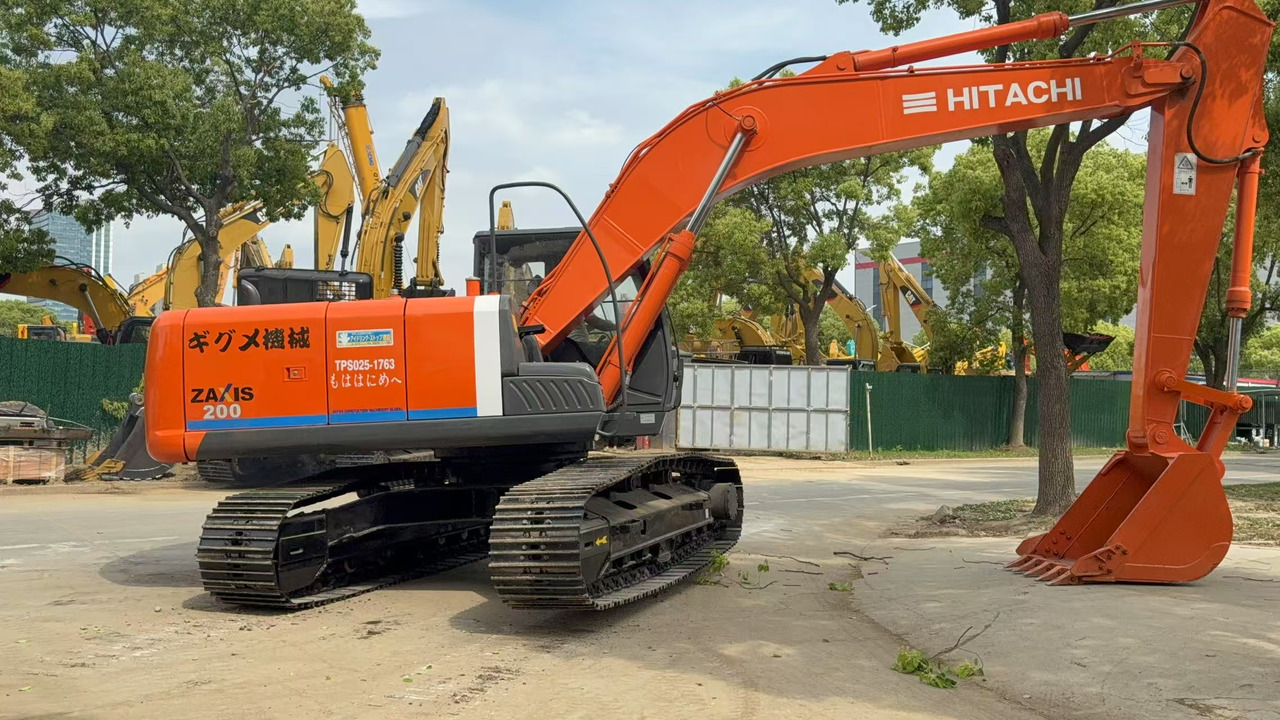 HITACHI ZX200 - Pelle sur chenille: photos 4 HITACHI ZX200 - Pelle sur chenille: photos 4