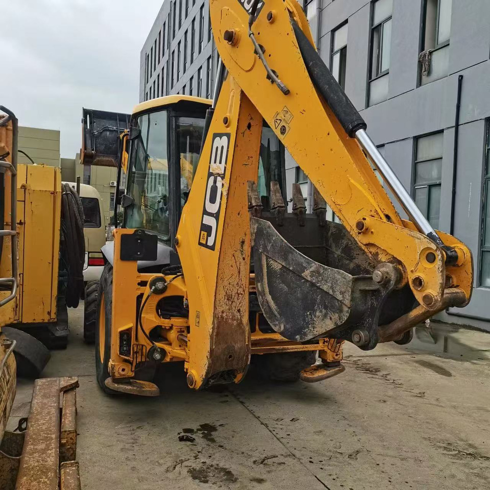JCB 3CX - Tractopelle: photos 5 JCB 3CX - Tractopelle: photos 5