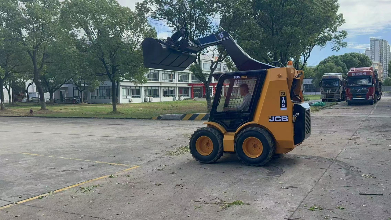 JCB JCB 185 - Mini chargeuse: photos 1 JCB JCB 185 - Mini chargeuse: photos 1