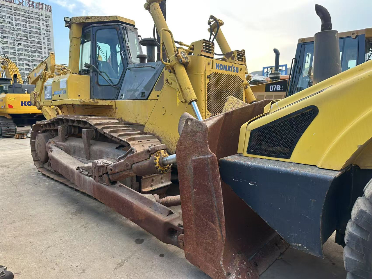 KOMATSU D155A-5 - Bulldozer: photos 4 KOMATSU D155A-5 - Bulldozer: photos 4