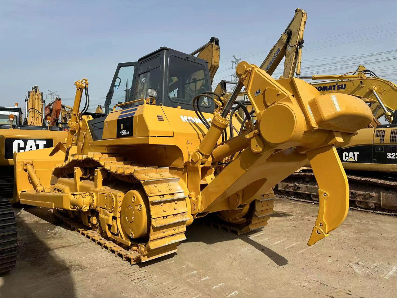KOMATSU D155A-5 - Bulldozer: photos 2 KOMATSU D155A-5 - Bulldozer: photos 2