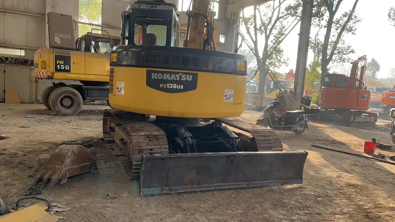 KOMATSU PC138US - Pelle sur chenille: photos 2 KOMATSU PC138US - Pelle sur chenille: photos 2