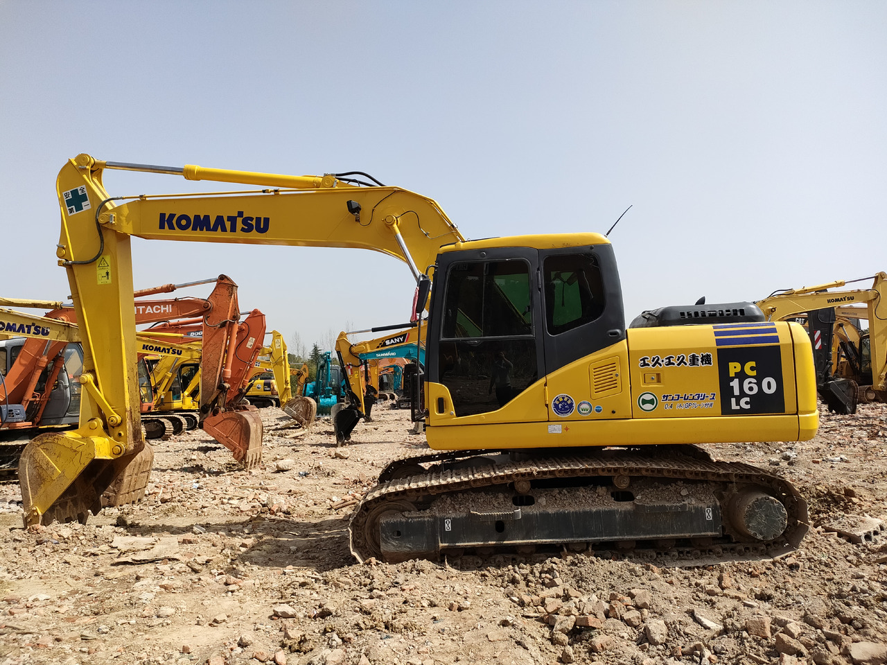 KOMATSU PC160-7 - Pelle sur chenille: photos 2 KOMATSU PC160-7 - Pelle sur chenille: photos 2