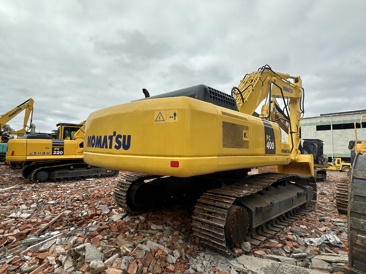 KOMATSU PC400-7 - Pelle sur chenille: photos 3 KOMATSU PC400-7 - Pelle sur chenille: photos 3