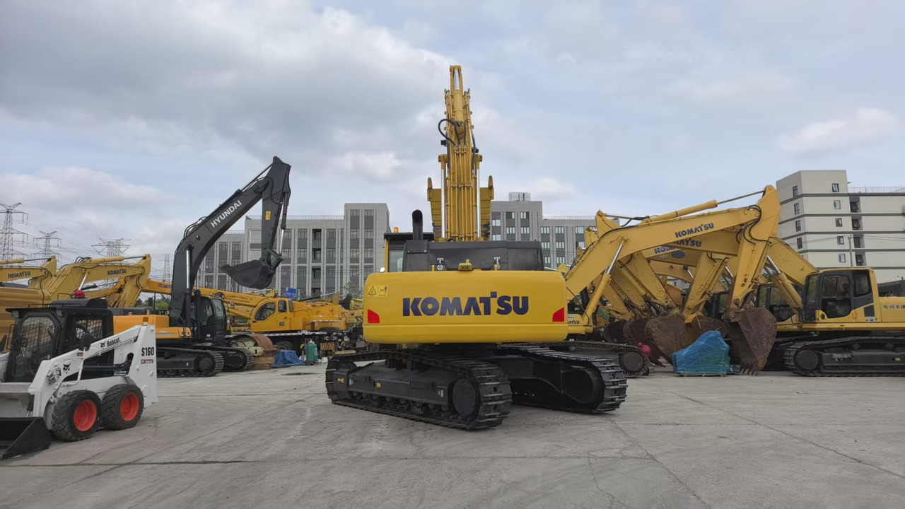 KOMATSU PC400-8 - Pelle sur chenille: photos 2 KOMATSU PC400-8 - Pelle sur chenille: photos 2