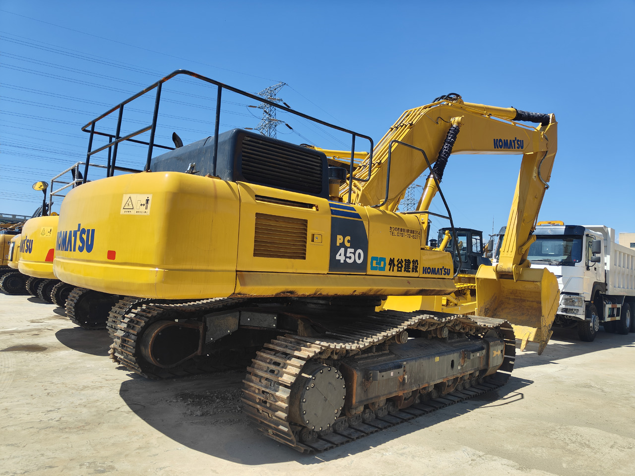 KOMATSU PC450-8 - Pelle sur chenille: photos 1 KOMATSU PC450-8 - Pelle sur chenille: photos 1