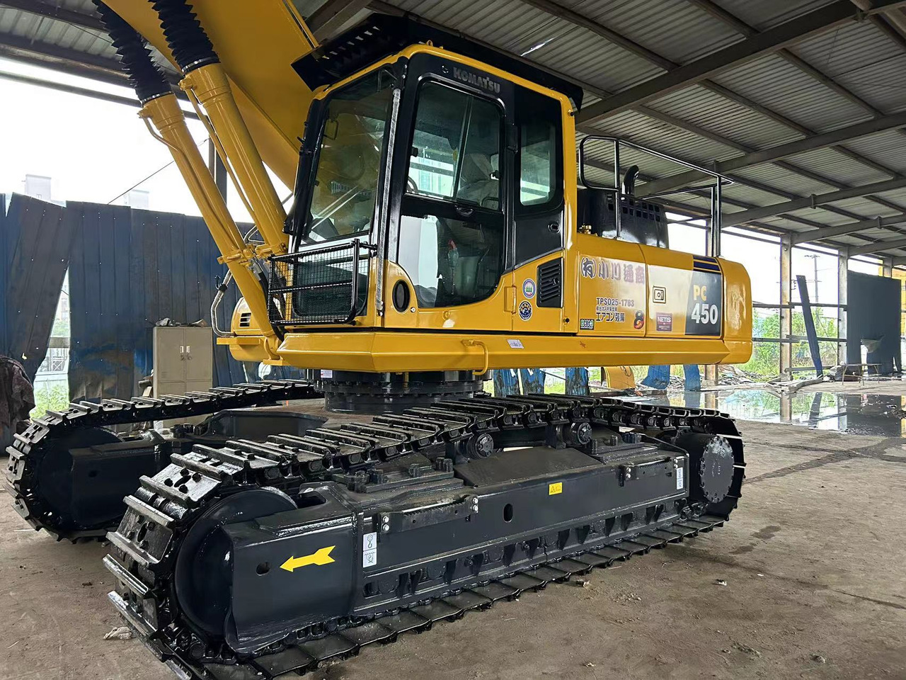 KOMATSU PC450-8 - Pelle sur chenille: photos 2 KOMATSU PC450-8 - Pelle sur chenille: photos 2