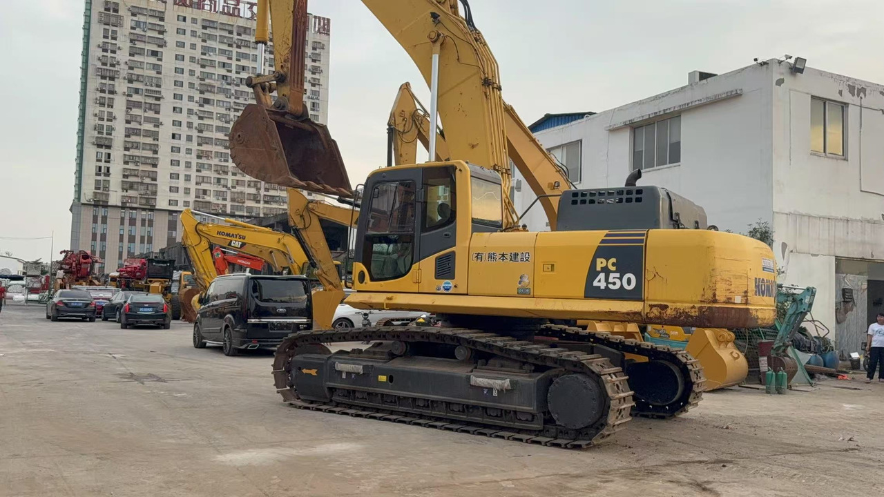 KOMATSU PC450-8 - Pelle sur chenille: photos 3 KOMATSU PC450-8 - Pelle sur chenille: photos 3